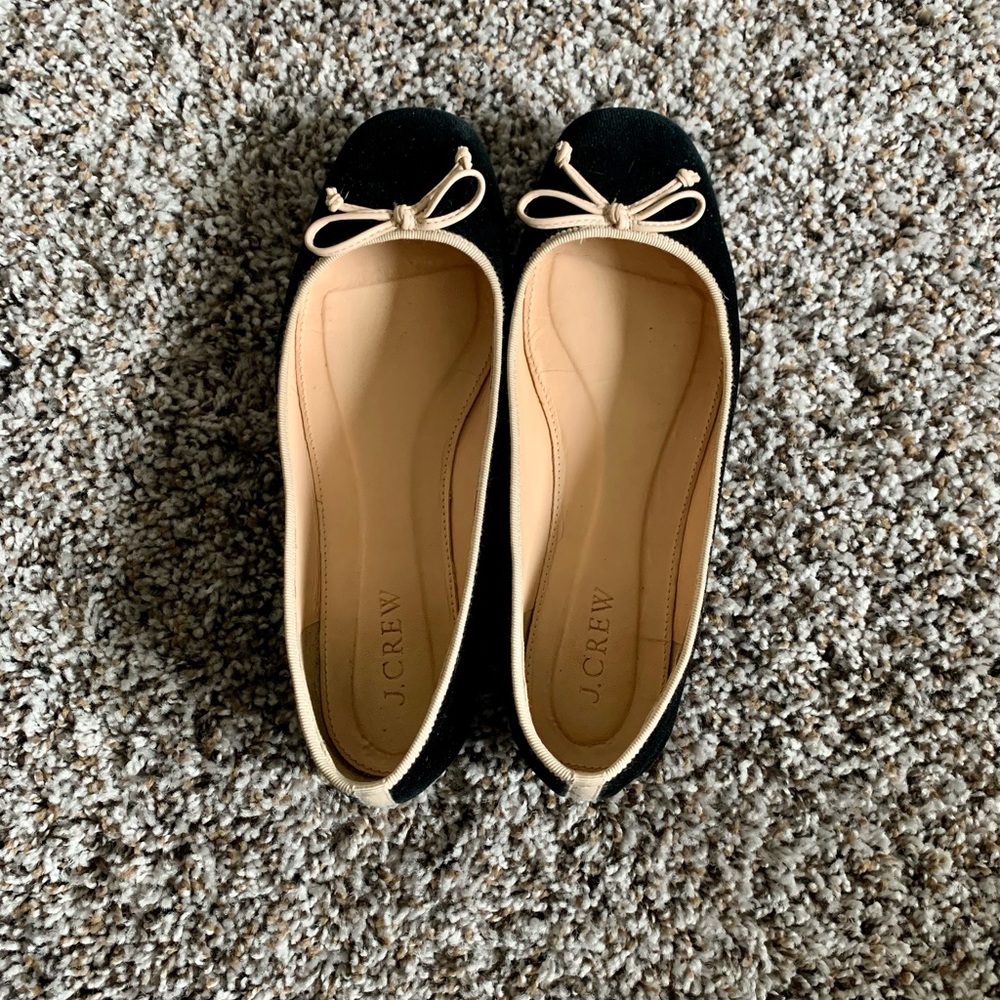 J.Crew Lily Ballet Flats in Black velvet, labeled size 6 but fit like size 5.